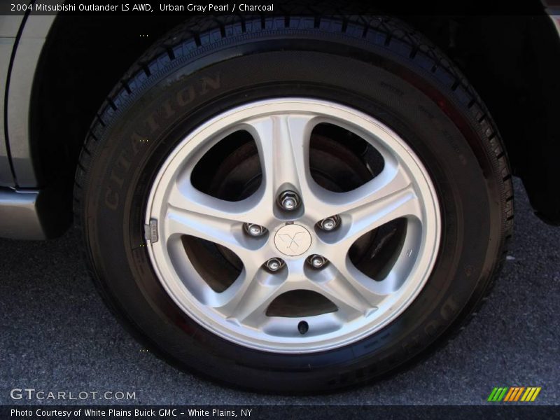 Urban Gray Pearl / Charcoal 2004 Mitsubishi Outlander LS AWD