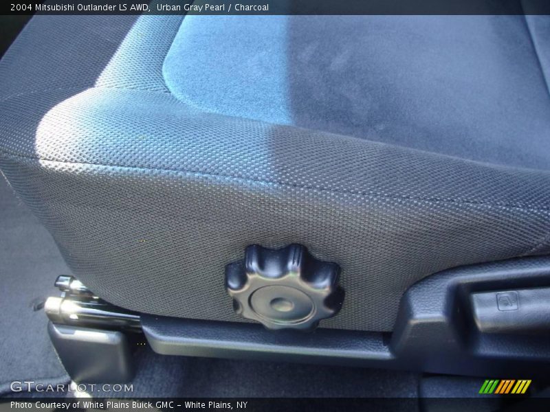 Urban Gray Pearl / Charcoal 2004 Mitsubishi Outlander LS AWD