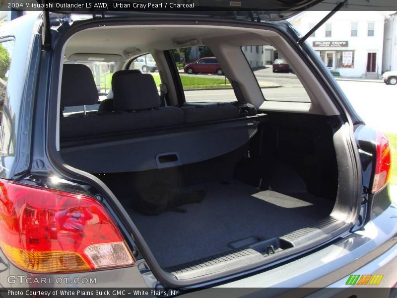 Urban Gray Pearl / Charcoal 2004 Mitsubishi Outlander LS AWD