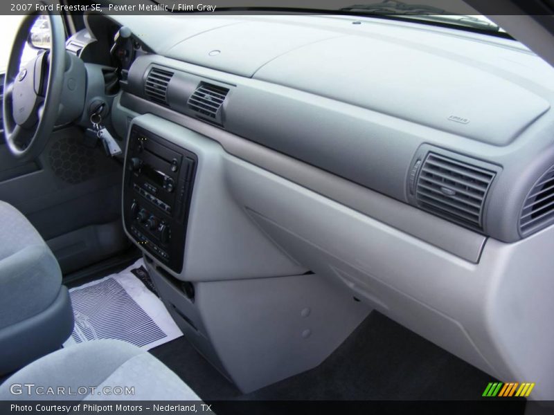 Pewter Metallic / Flint Gray 2007 Ford Freestar SE
