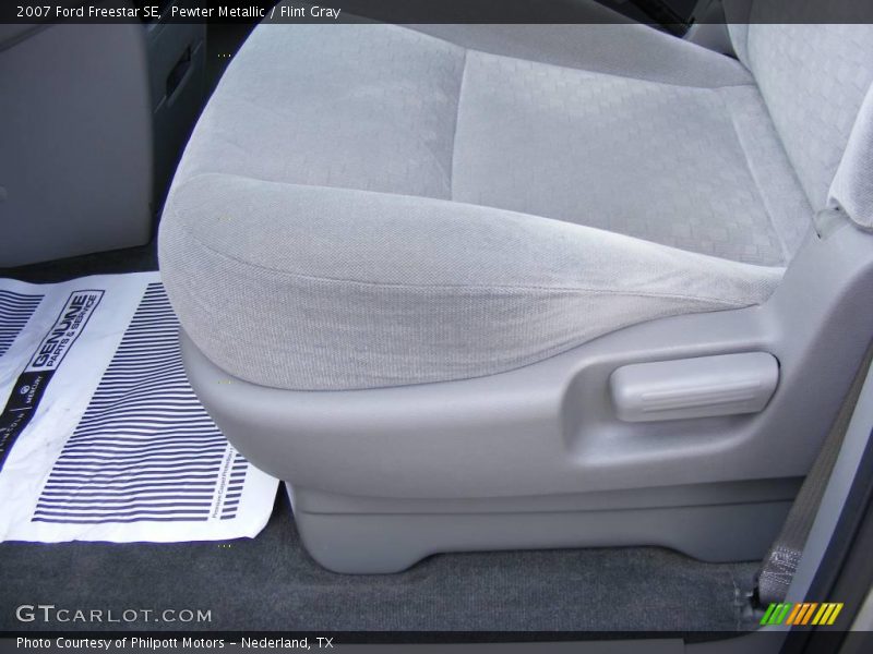Pewter Metallic / Flint Gray 2007 Ford Freestar SE