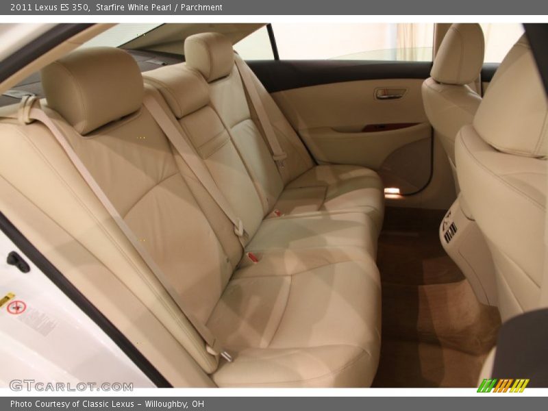 Starfire White Pearl / Parchment 2011 Lexus ES 350