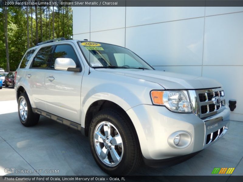 Front 3/4 View of 2009 Escape Limited V6