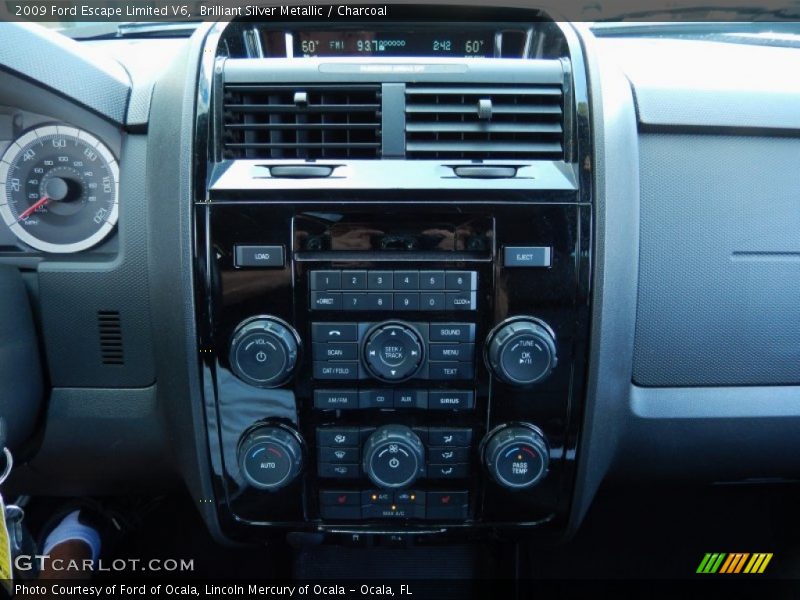 Brilliant Silver Metallic / Charcoal 2009 Ford Escape Limited V6