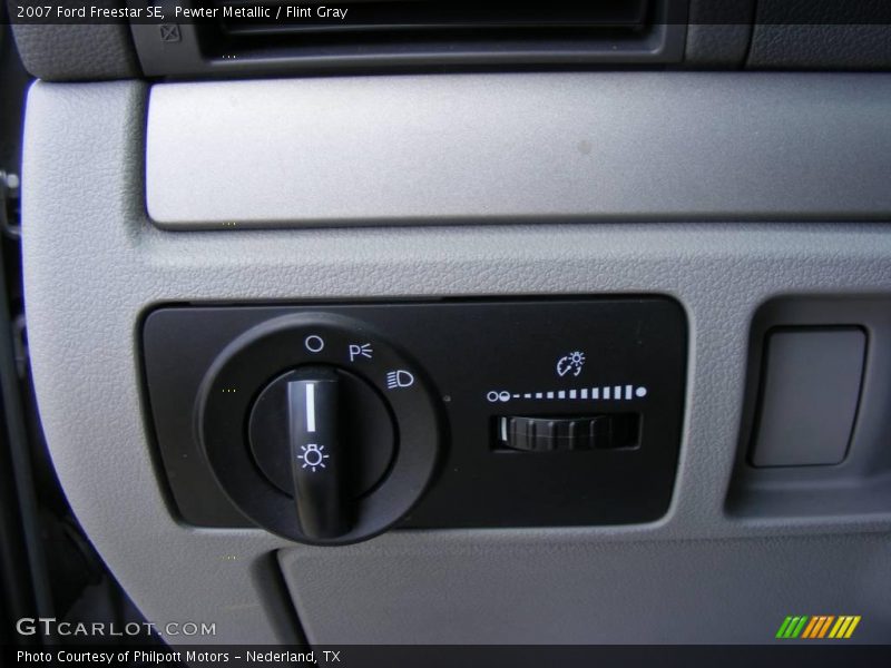 Pewter Metallic / Flint Gray 2007 Ford Freestar SE