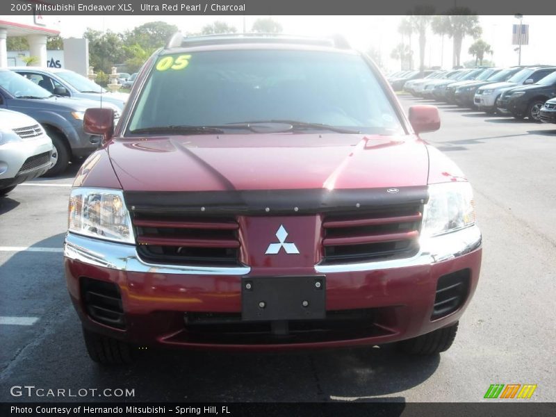 Ultra Red Pearl / Charcoal 2005 Mitsubishi Endeavor XLS