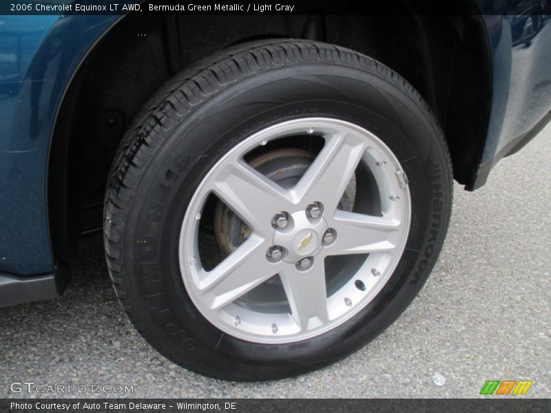 Bermuda Green Metallic / Light Gray 2006 Chevrolet Equinox LT AWD