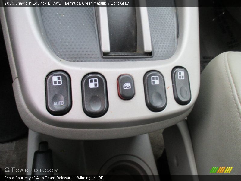 Bermuda Green Metallic / Light Gray 2006 Chevrolet Equinox LT AWD