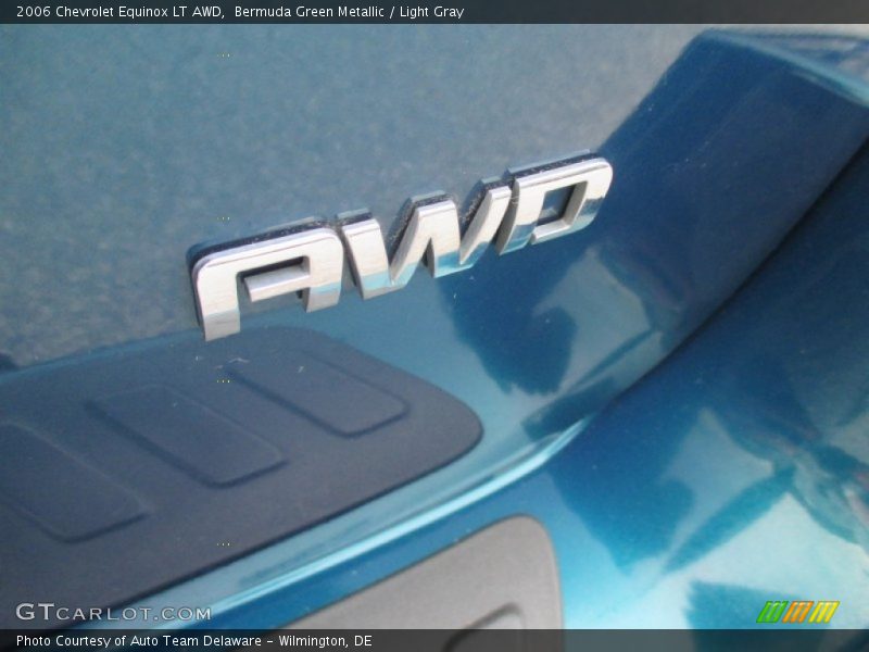 Bermuda Green Metallic / Light Gray 2006 Chevrolet Equinox LT AWD