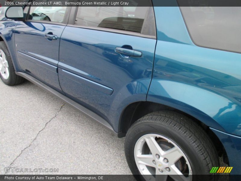 Bermuda Green Metallic / Light Gray 2006 Chevrolet Equinox LT AWD