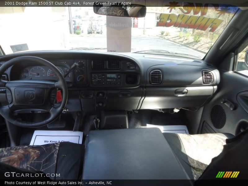 Forest Green Pearl / Agate 2001 Dodge Ram 1500 ST Club Cab 4x4