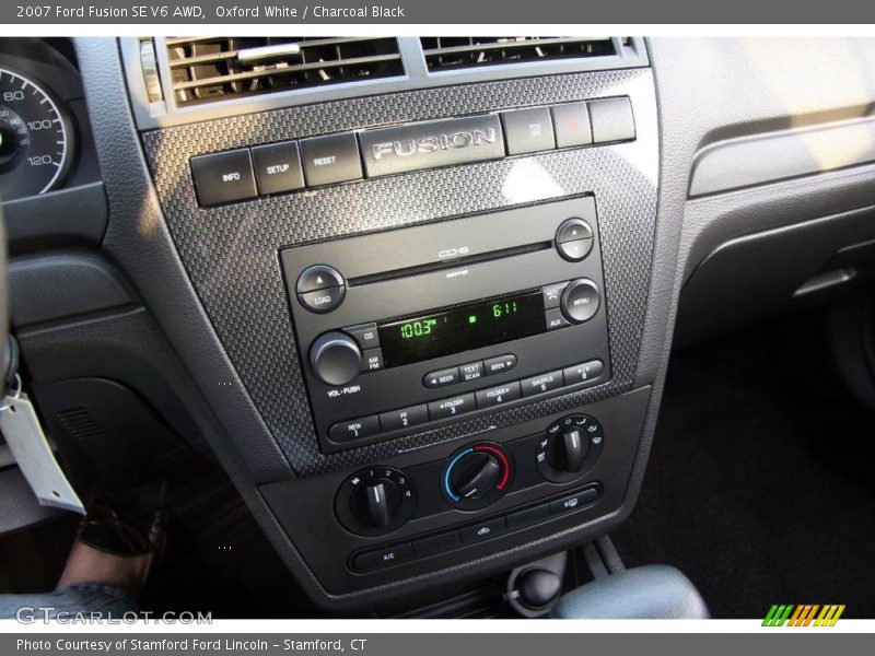 Oxford White / Charcoal Black 2007 Ford Fusion SE V6 AWD