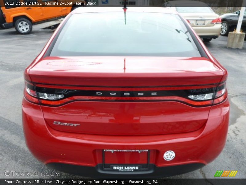 Redline 2-Coat Pearl / Black 2013 Dodge Dart SE