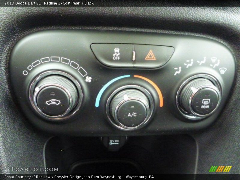 Redline 2-Coat Pearl / Black 2013 Dodge Dart SE