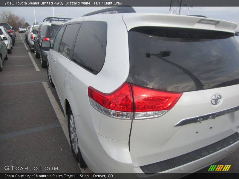 Blizzard White Pearl / Light Gray 2011 Toyota Sienna Limited AWD