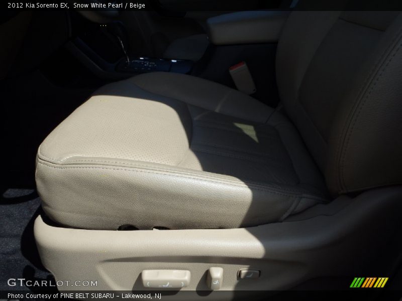 Snow White Pearl / Beige 2012 Kia Sorento EX
