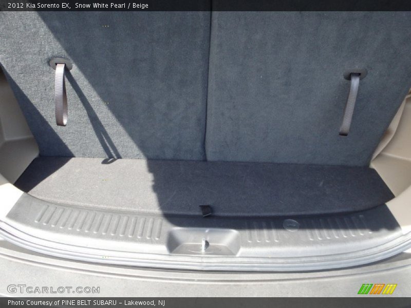 Snow White Pearl / Beige 2012 Kia Sorento EX