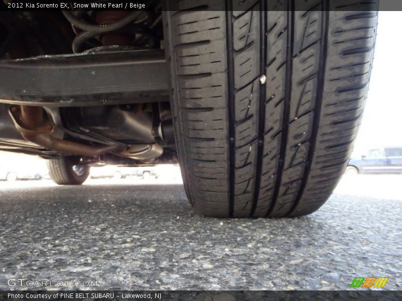 Snow White Pearl / Beige 2012 Kia Sorento EX