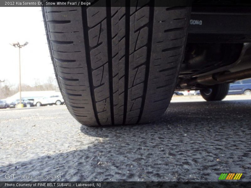 Snow White Pearl / Beige 2012 Kia Sorento EX