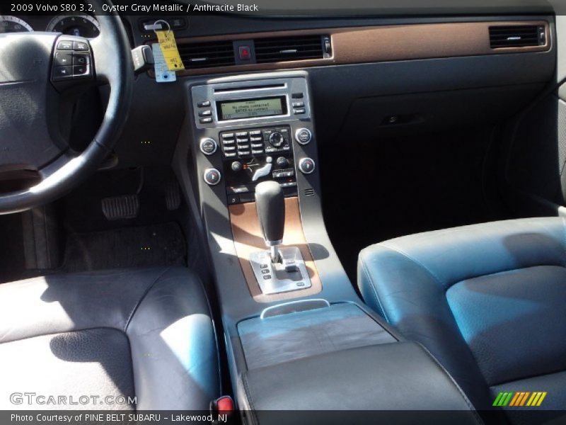 Oyster Gray Metallic / Anthracite Black 2009 Volvo S80 3.2