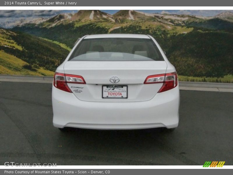 Super White / Ivory 2014 Toyota Camry L