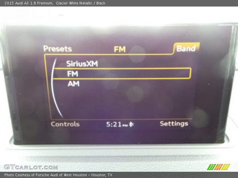 Glacier White Metallic / Black 2015 Audi A3 1.8 Premium