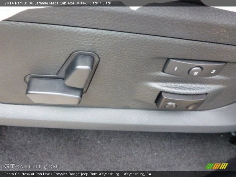 Black / Black 2014 Ram 3500 Laramie Mega Cab 4x4 Dually