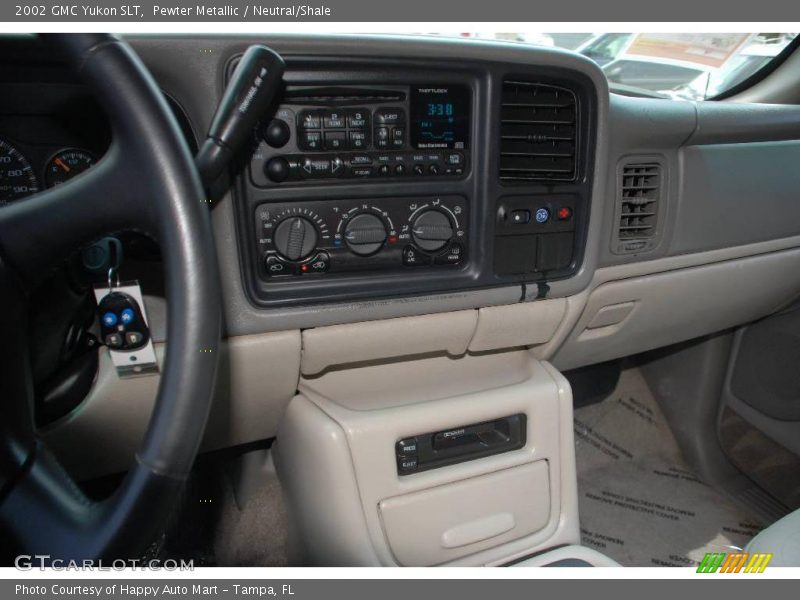 Pewter Metallic / Neutral/Shale 2002 GMC Yukon SLT