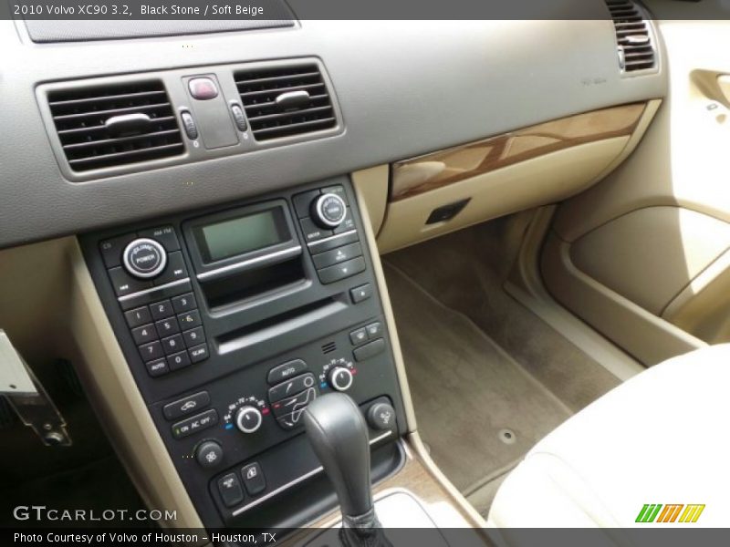 Black Stone / Soft Beige 2010 Volvo XC90 3.2