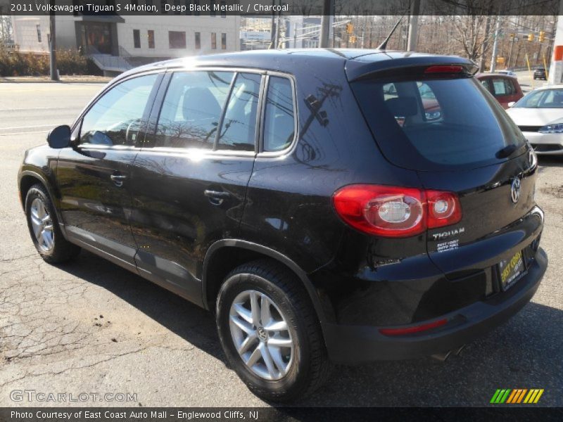 Deep Black Metallic / Charcoal 2011 Volkswagen Tiguan S 4Motion