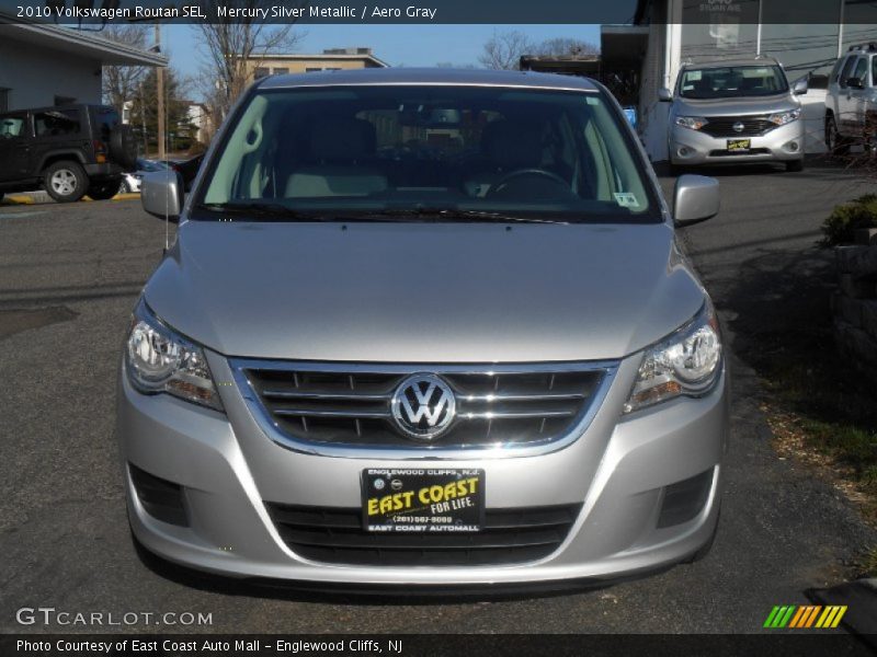 Mercury Silver Metallic / Aero Gray 2010 Volkswagen Routan SEL