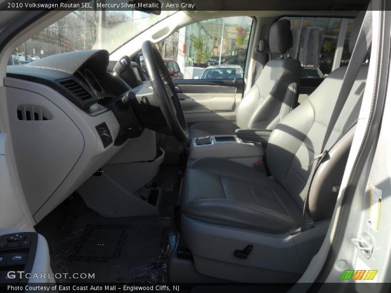 Mercury Silver Metallic / Aero Gray 2010 Volkswagen Routan SEL