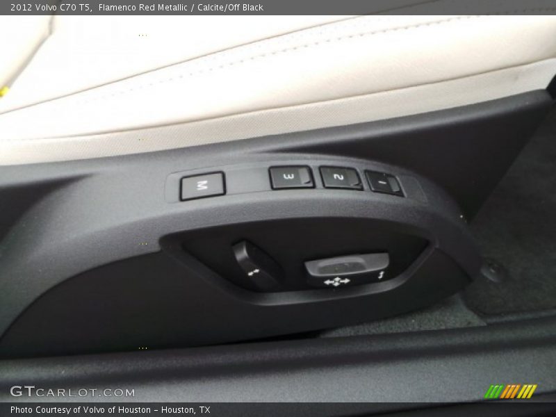 Flamenco Red Metallic / Calcite/Off Black 2012 Volvo C70 T5