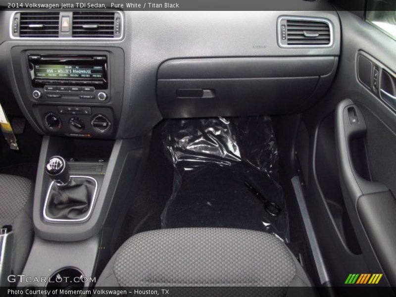 Pure White / Titan Black 2014 Volkswagen Jetta TDI Sedan