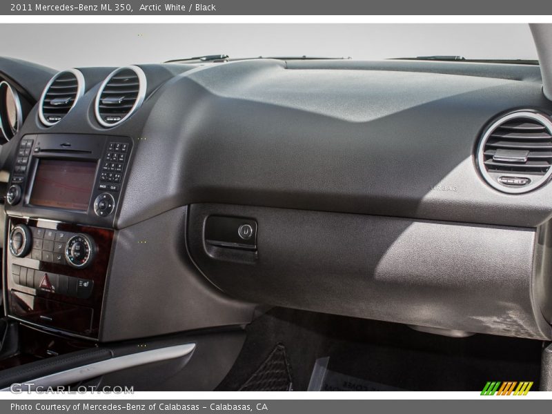 Arctic White / Black 2011 Mercedes-Benz ML 350