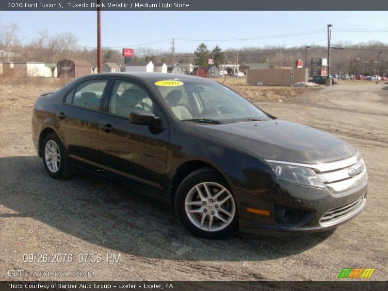 Tuxedo Black Metallic / Medium Light Stone 2010 Ford Fusion S