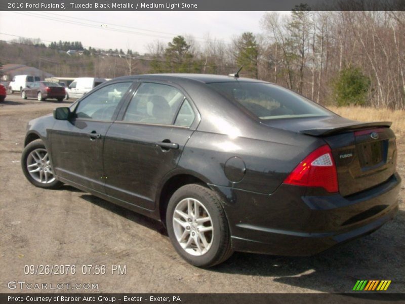 Tuxedo Black Metallic / Medium Light Stone 2010 Ford Fusion S