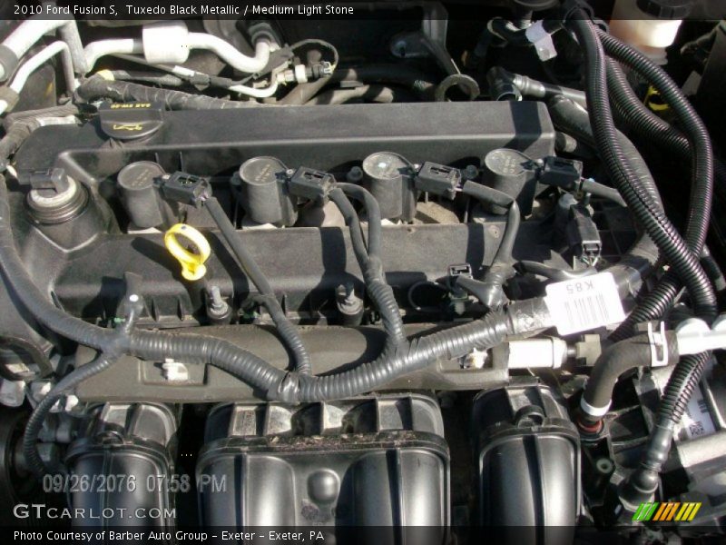 Tuxedo Black Metallic / Medium Light Stone 2010 Ford Fusion S