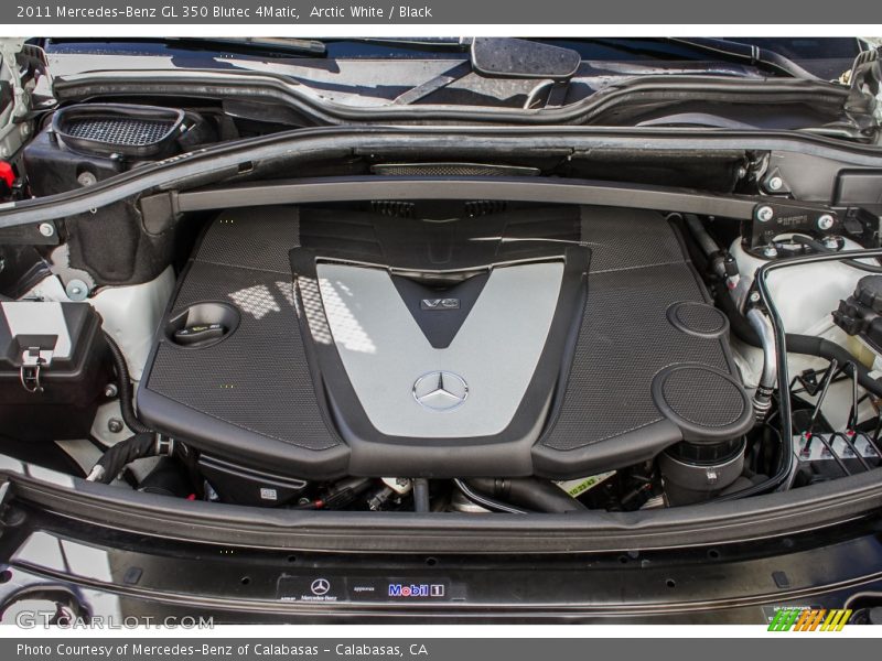 Arctic White / Black 2011 Mercedes-Benz GL 350 Blutec 4Matic