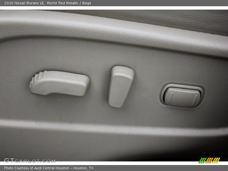 Merlot Red Metallic / Beige 2010 Nissan Murano LE