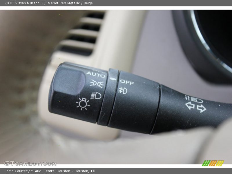 Merlot Red Metallic / Beige 2010 Nissan Murano LE