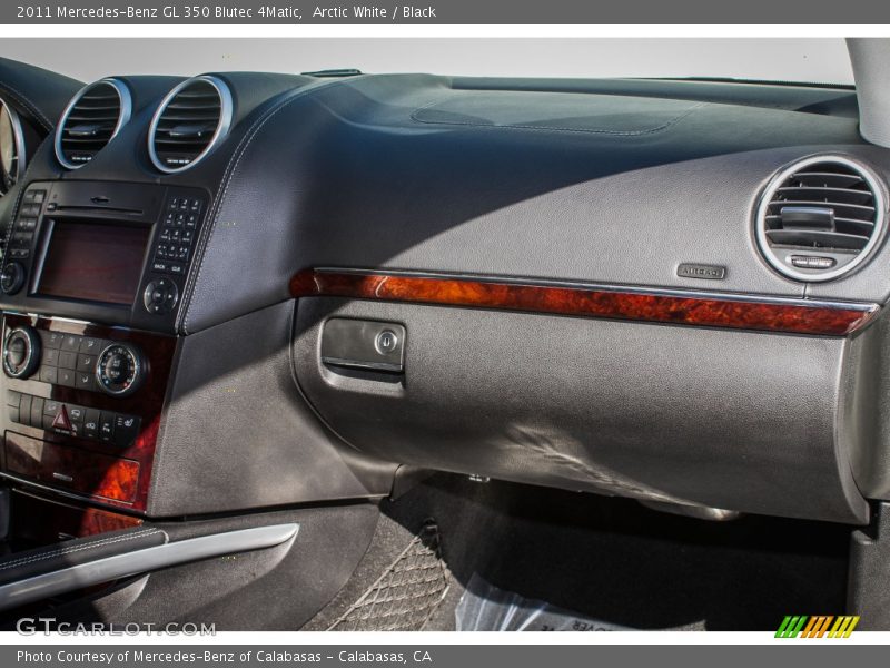 Arctic White / Black 2011 Mercedes-Benz GL 350 Blutec 4Matic