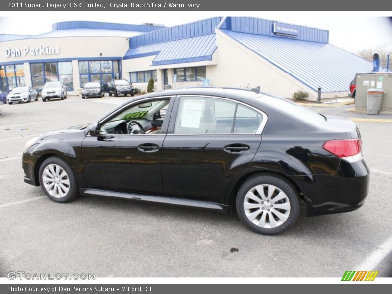 Crystal Black Silica / Warm Ivory 2011 Subaru Legacy 3.6R Limited
