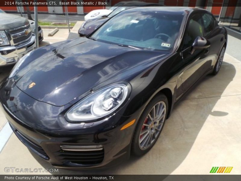 Front 3/4 View of 2014 Panamera GTS