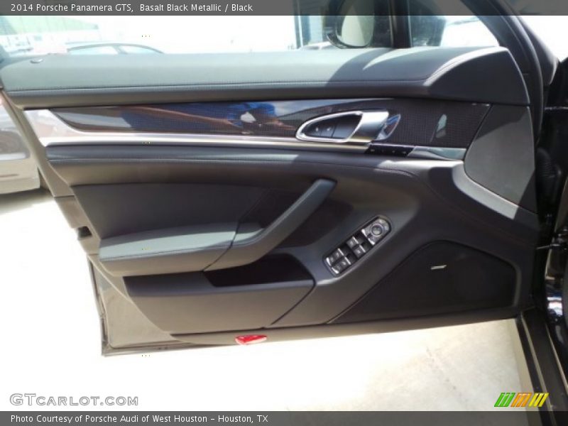 Door Panel of 2014 Panamera GTS