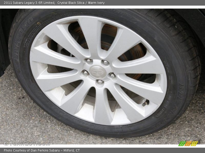 Crystal Black Silica / Warm Ivory 2011 Subaru Legacy 3.6R Limited