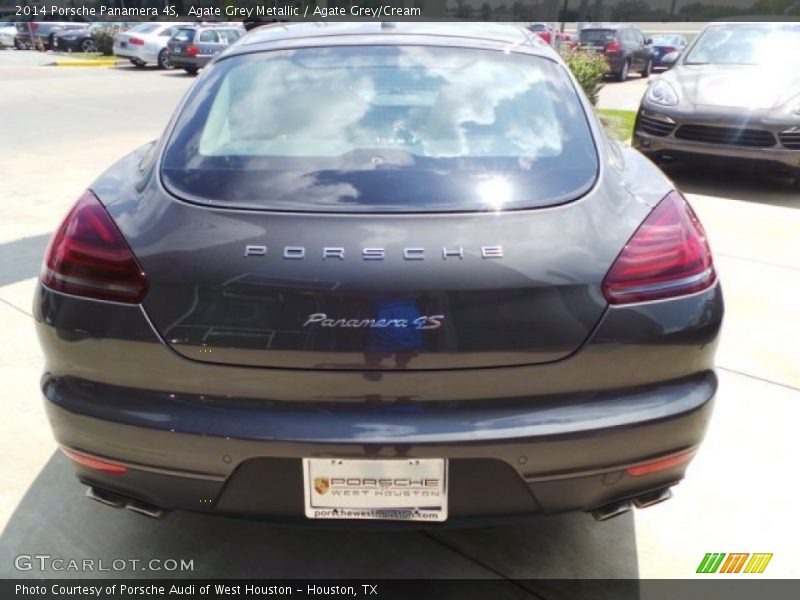 Agate Grey Metallic / Agate Grey/Cream 2014 Porsche Panamera 4S