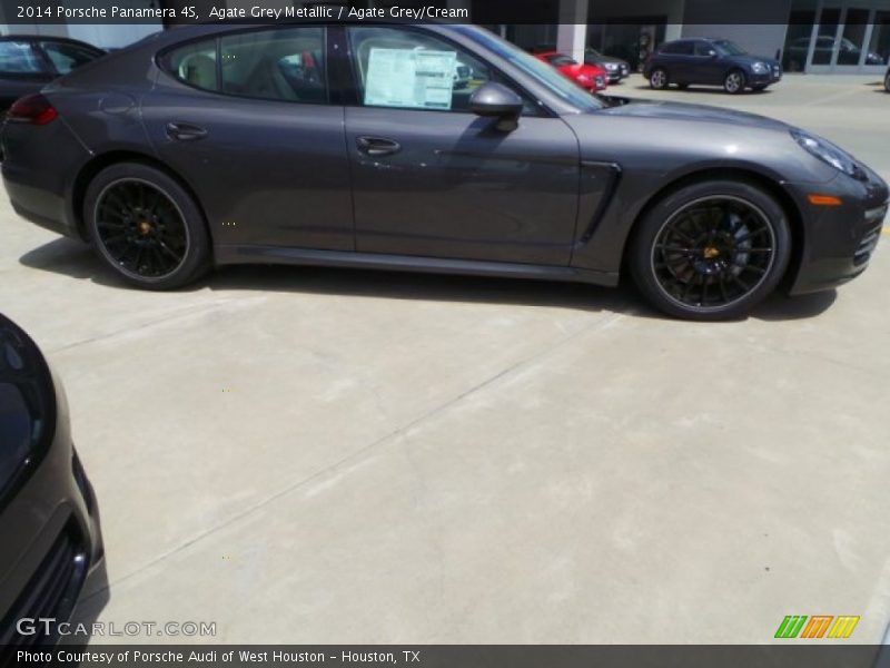 Agate Grey Metallic / Agate Grey/Cream 2014 Porsche Panamera 4S