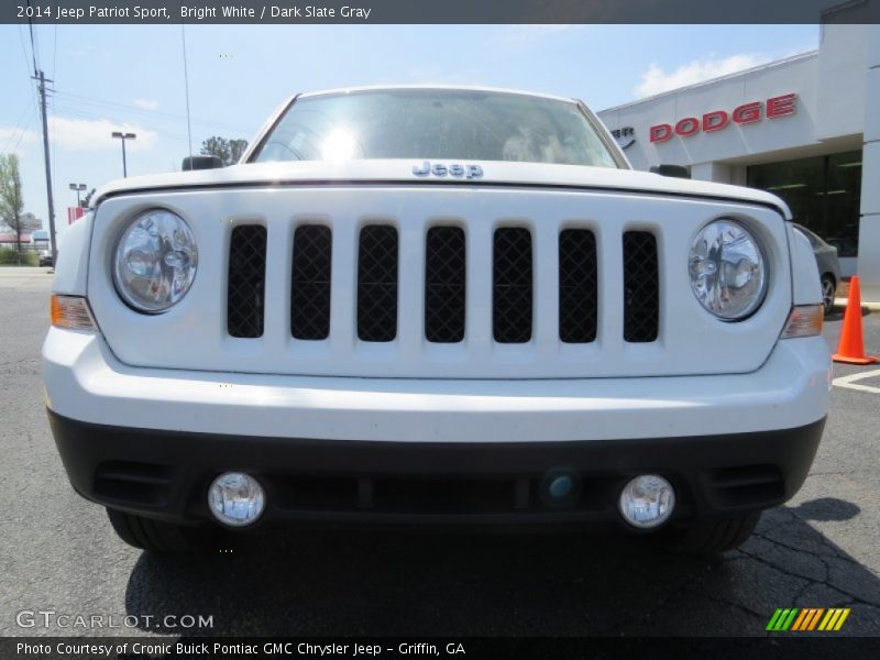 Bright White / Dark Slate Gray 2014 Jeep Patriot Sport