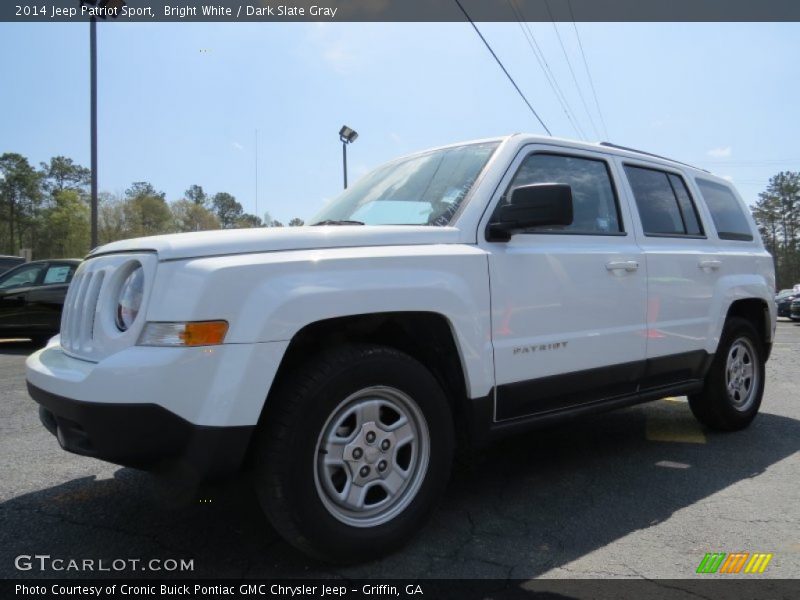 Bright White / Dark Slate Gray 2014 Jeep Patriot Sport